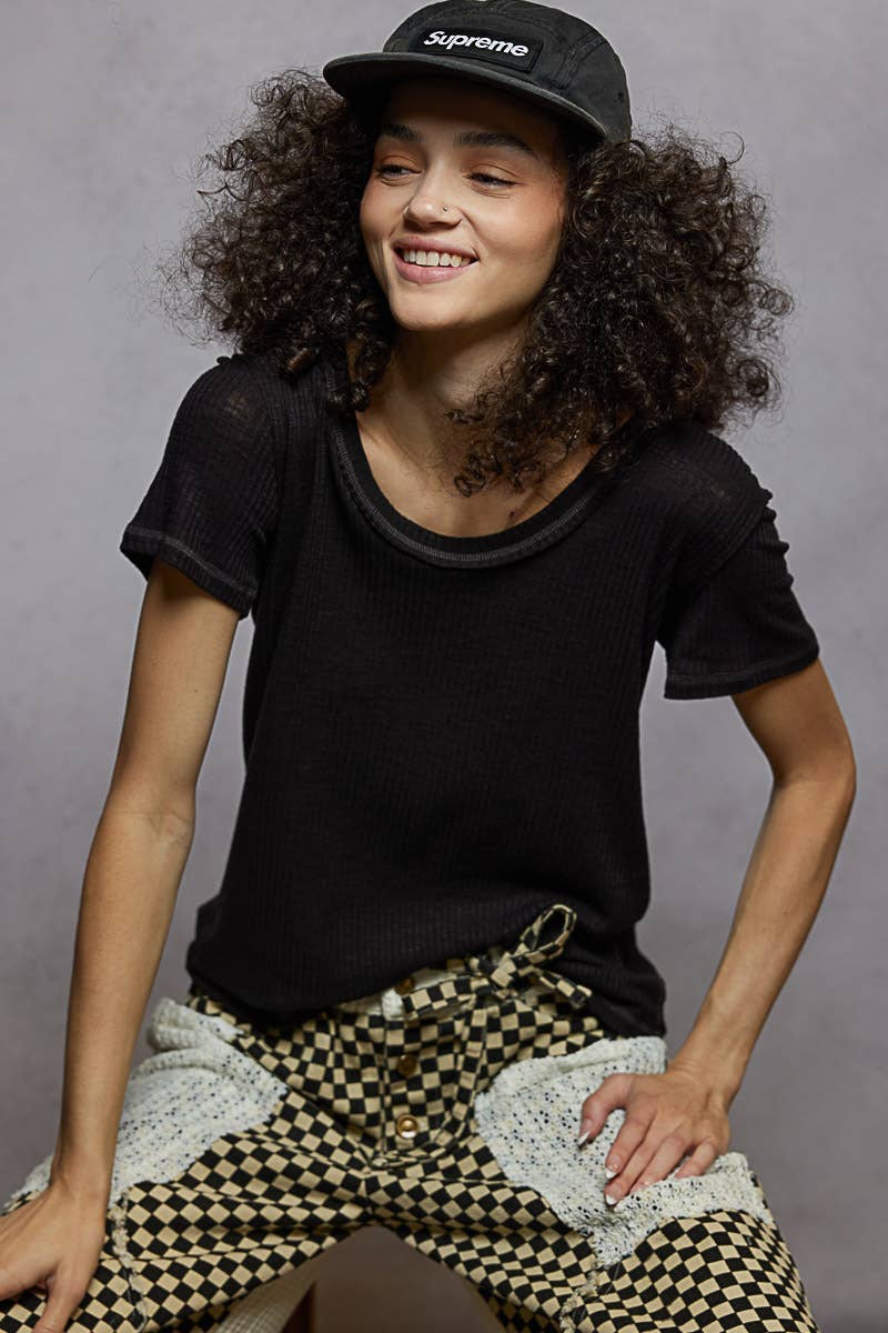 Round Neck Short Sleeve Solid Knit Top