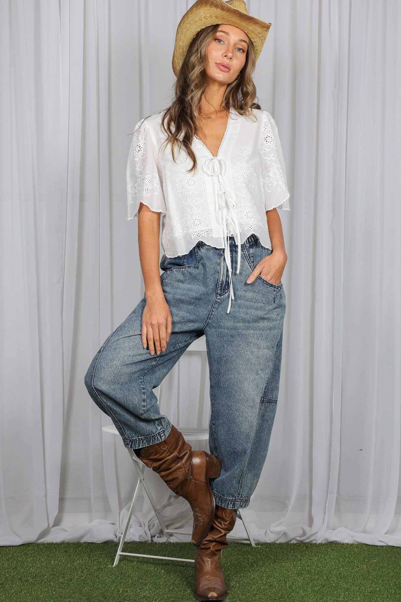 Scalloped Edge Detailing Eyelet Lace Top
