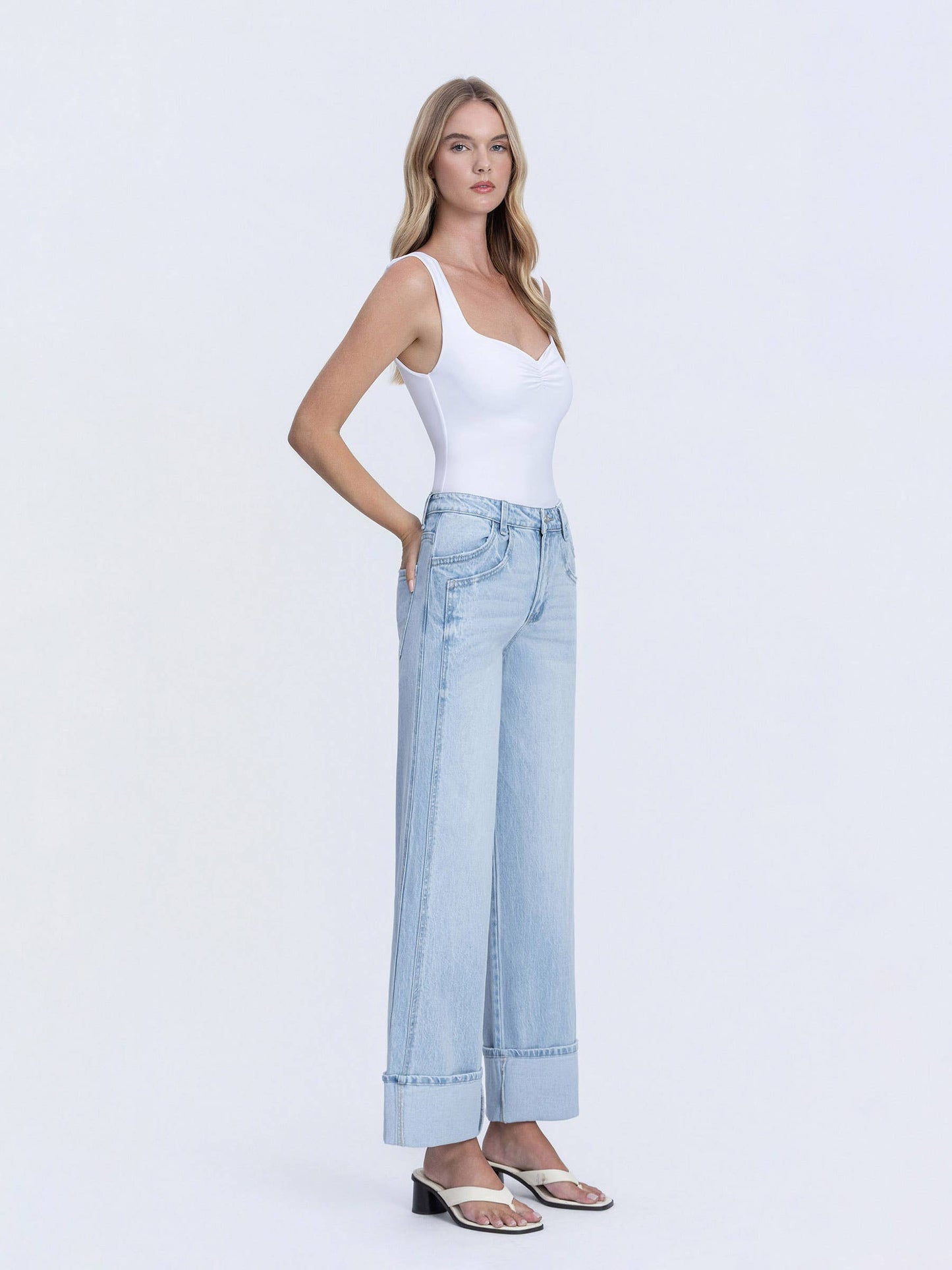SUPER HIGH RISE LIGHT WASH CUFFED BAGGY WIDE JEANS T6515