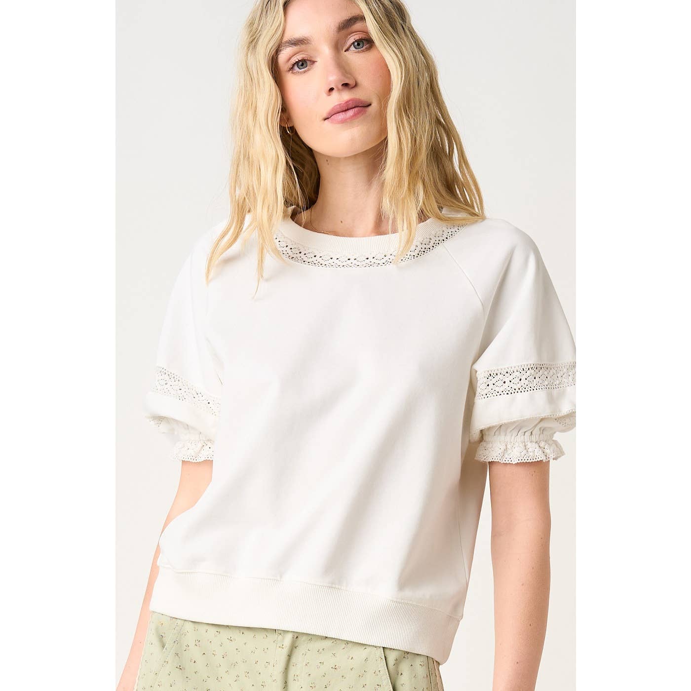 Lace Detail Short Puff Sleeve Top