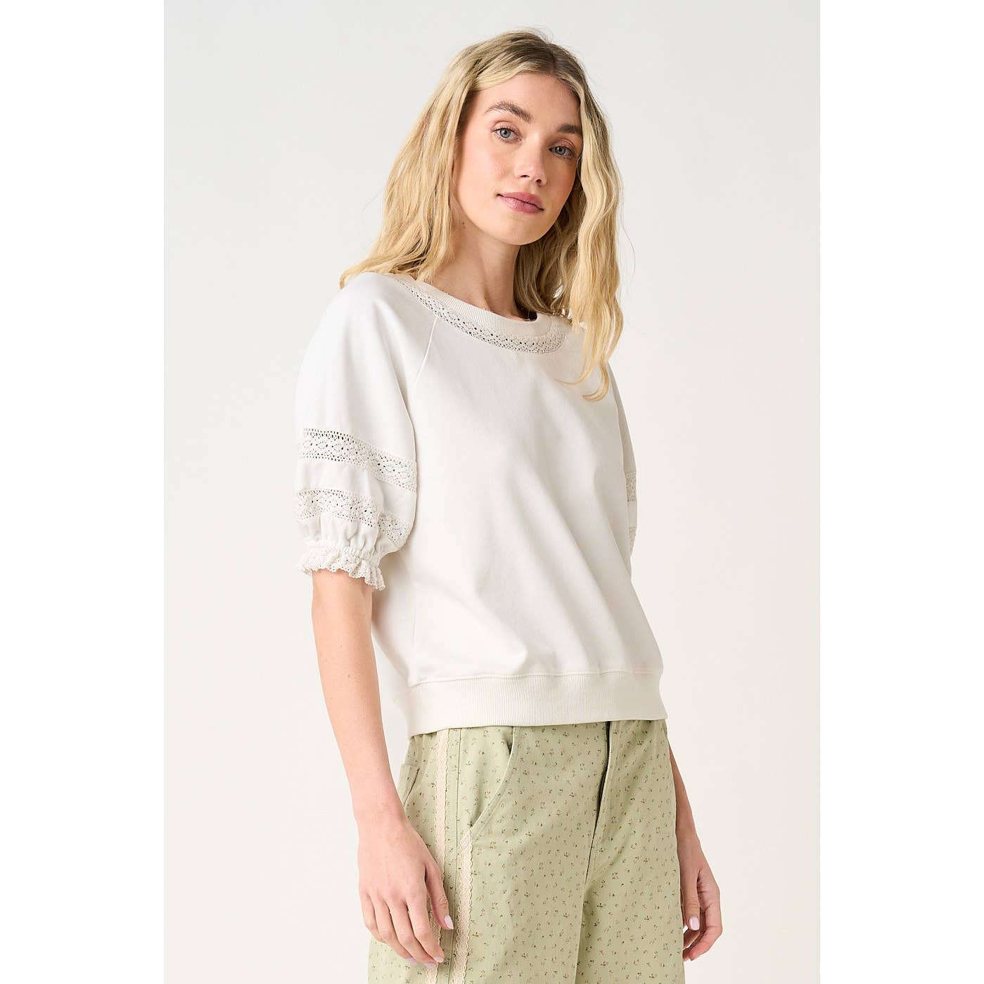 Lace Detail Short Puff Sleeve Top