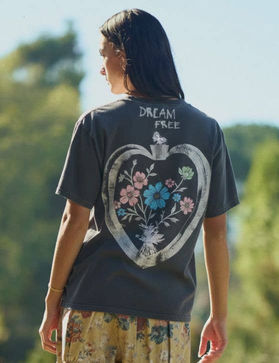 Dream Fee Floral Graphic T-Shirt