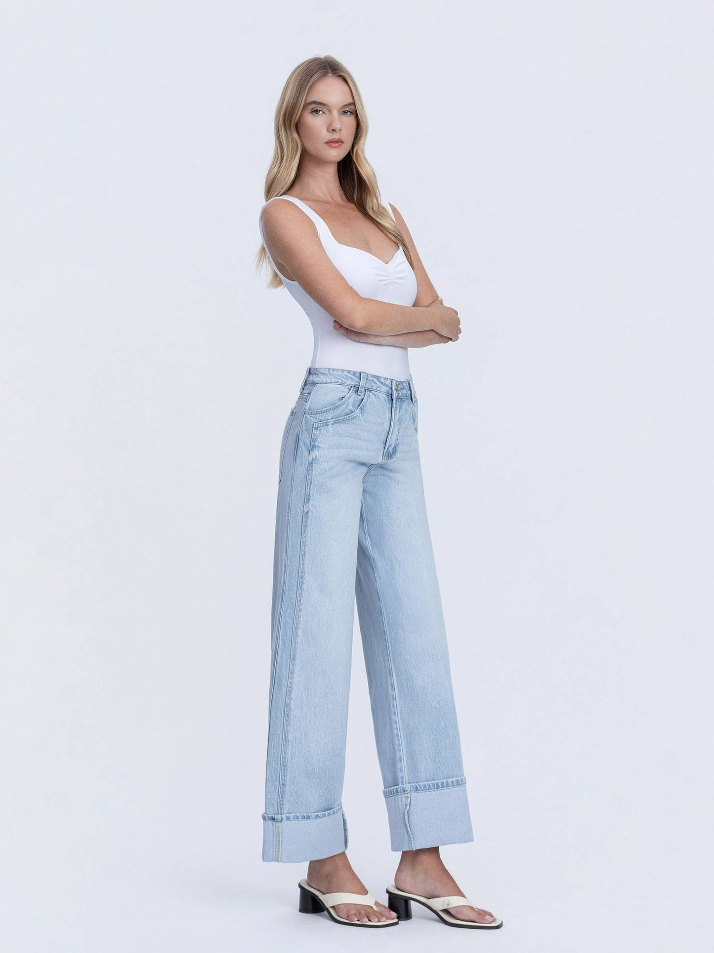 SUPER HIGH RISE LIGHT WASH CUFFED BAGGY WIDE JEANS T6515