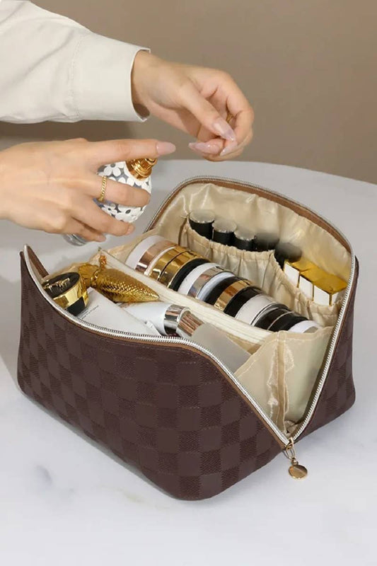 `.SI-25928 Vegan Leather Checkered Makeup Bag